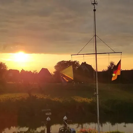 Gaestewohnung Von J&o Am Fluss. *